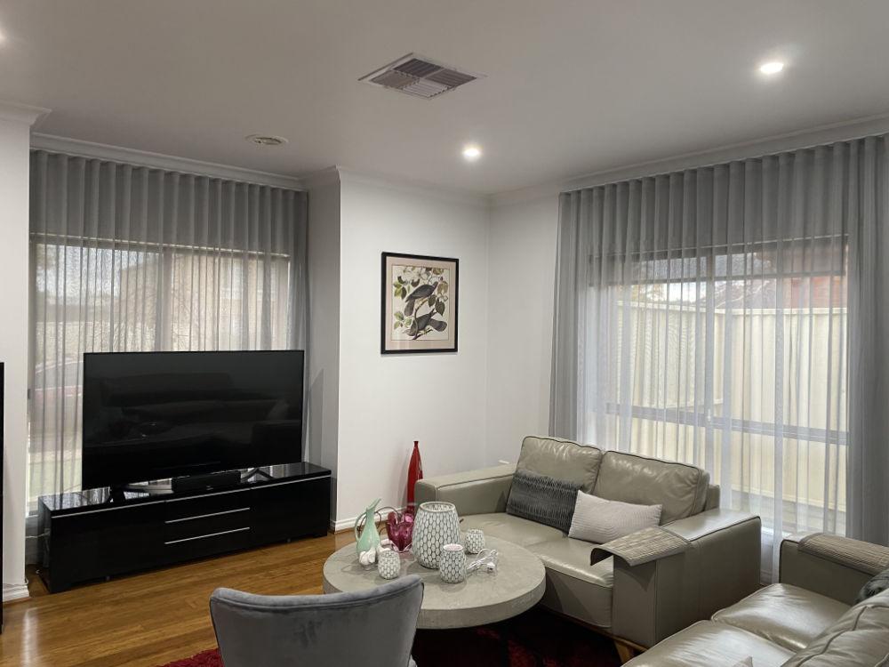 Sheer Curtains Lounge